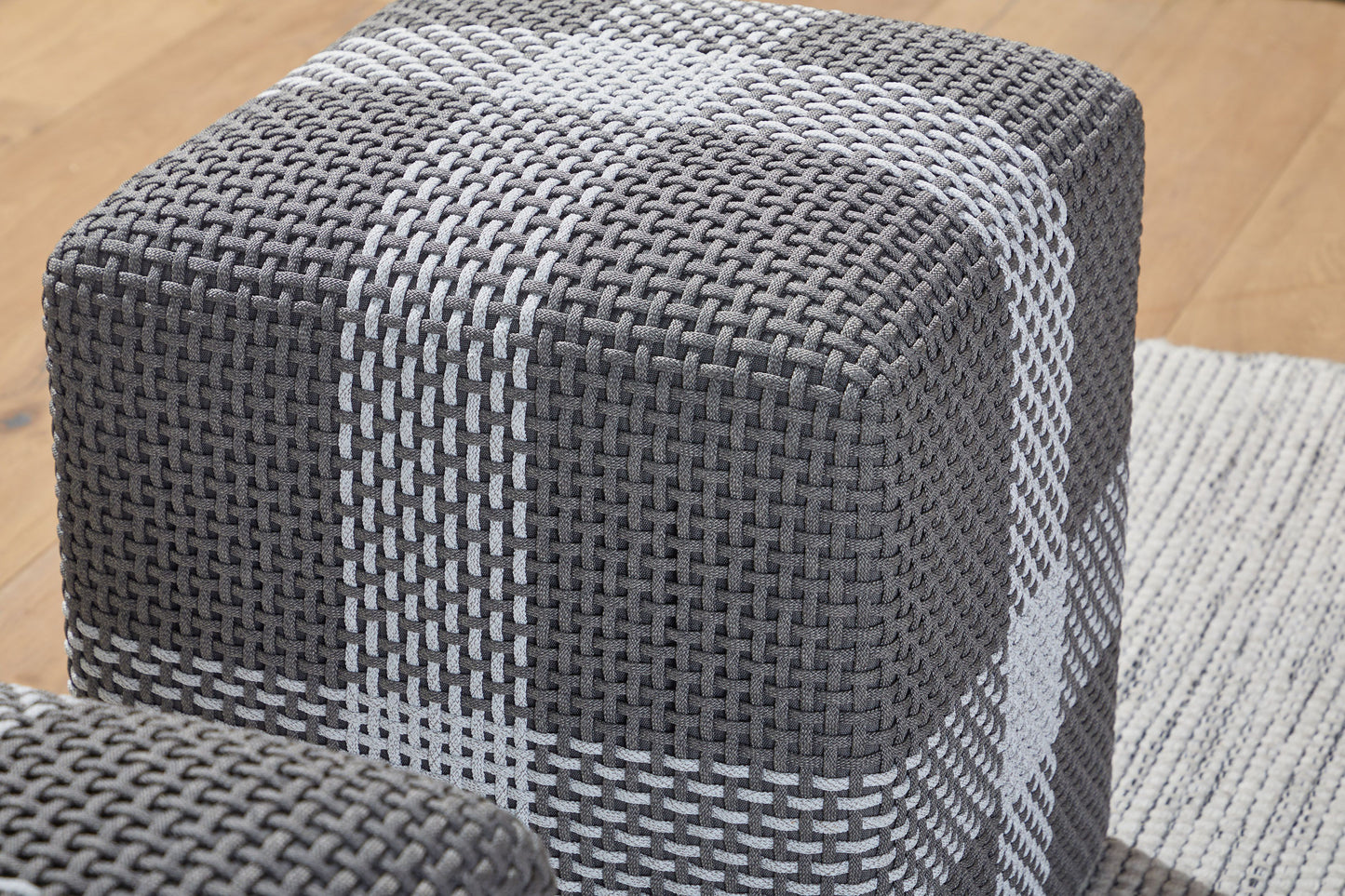 Cross Indoor / Outdoor Accent Cube